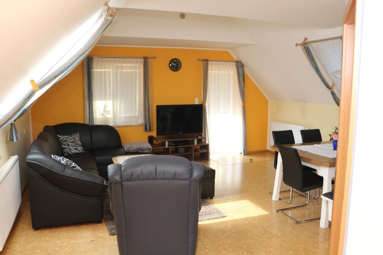 Geiseldorf Ferienwohnung Moni מראה חיצוני תמונה